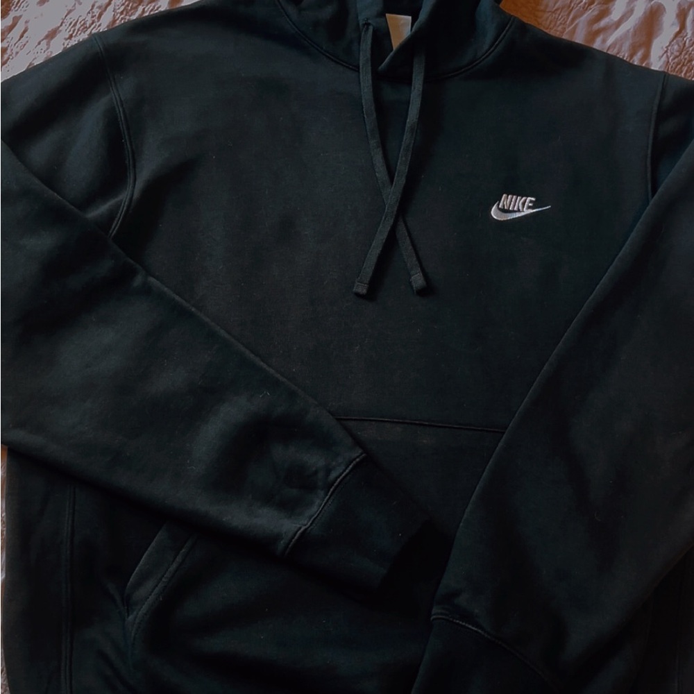 Nike Men's Classic Black Pullover Hoodie- worn twice! Great quality!
